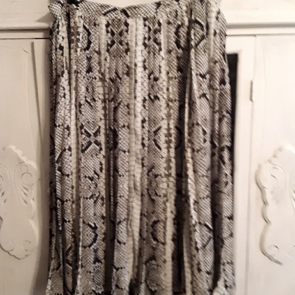 J Crew Zebra Print Pleated A-Line Mid-Length Skirt